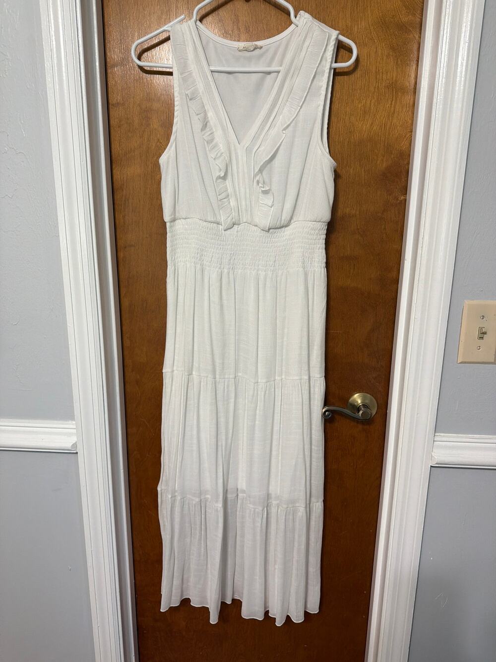 Kings Road White Sleeveless Tiered Maxi Dress Smocked Waist Large size large